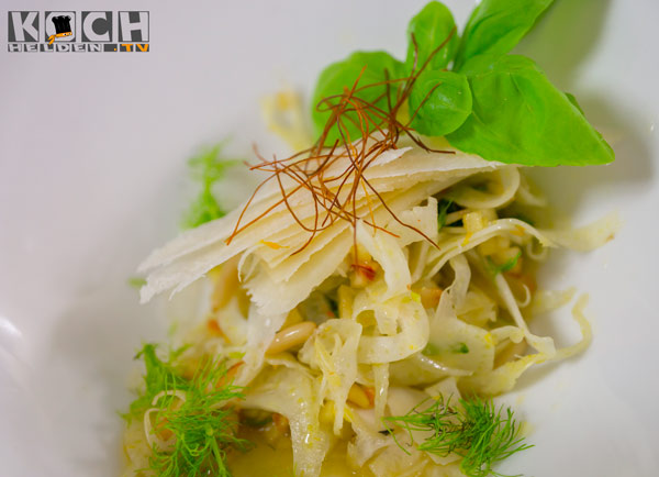 Mens Health Edition: Apfel-Fenchel-Salat mit Parmesan