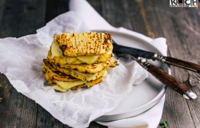 LowCarb-Blumenkohl-Käse-Sandwich - www.kochhelden.tv