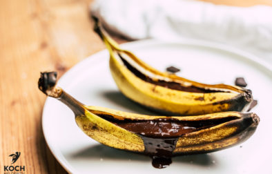 Grgeillte Bananen mit Schokolade - www.kochhelden.tv