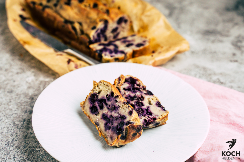 Blaubeer-Bananenbrot - www.kochhelden.tv